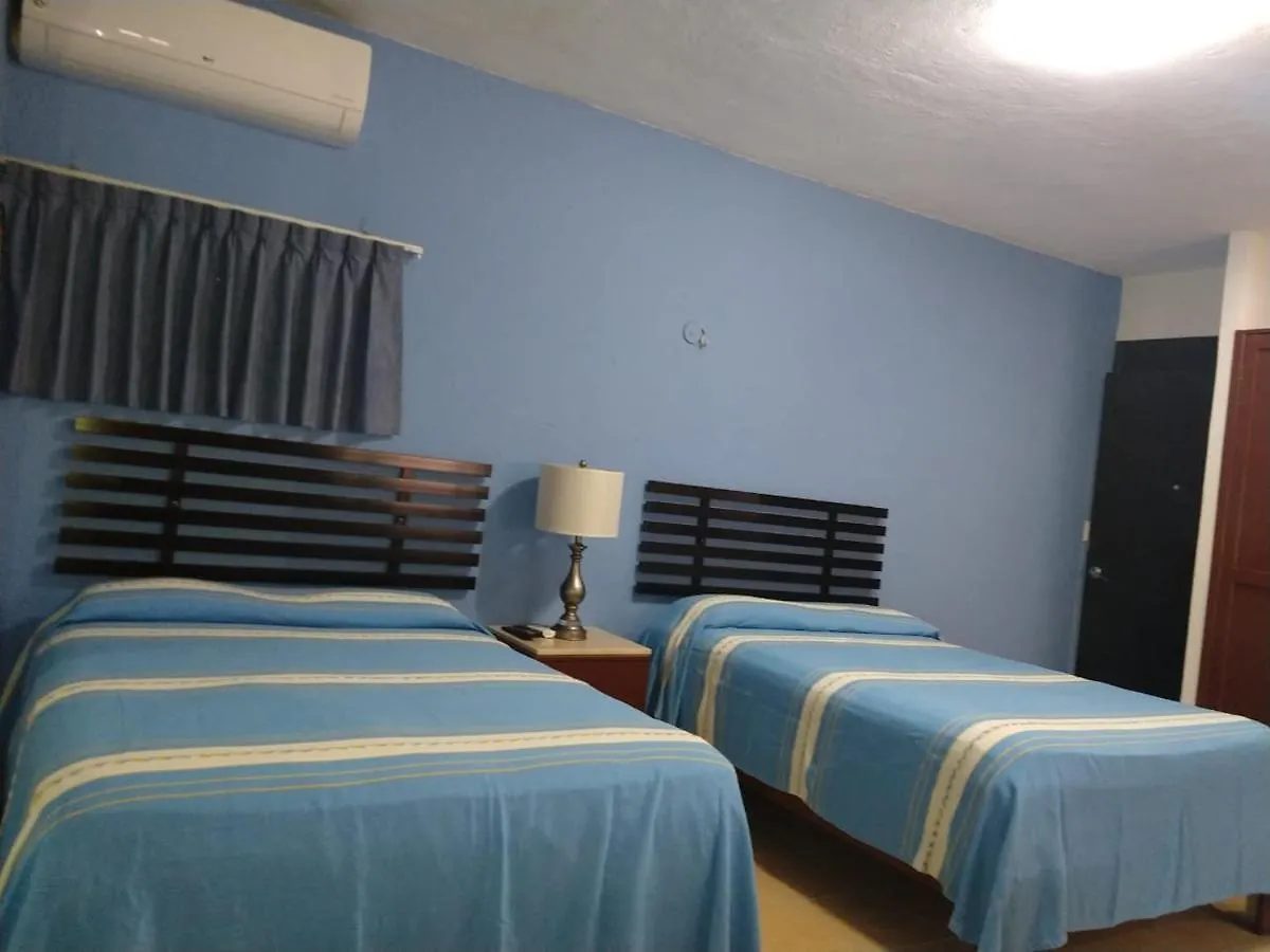 פלאייה דל כרמן Hotel Pension San Juan